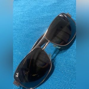 Ray bans aviator sunglasses